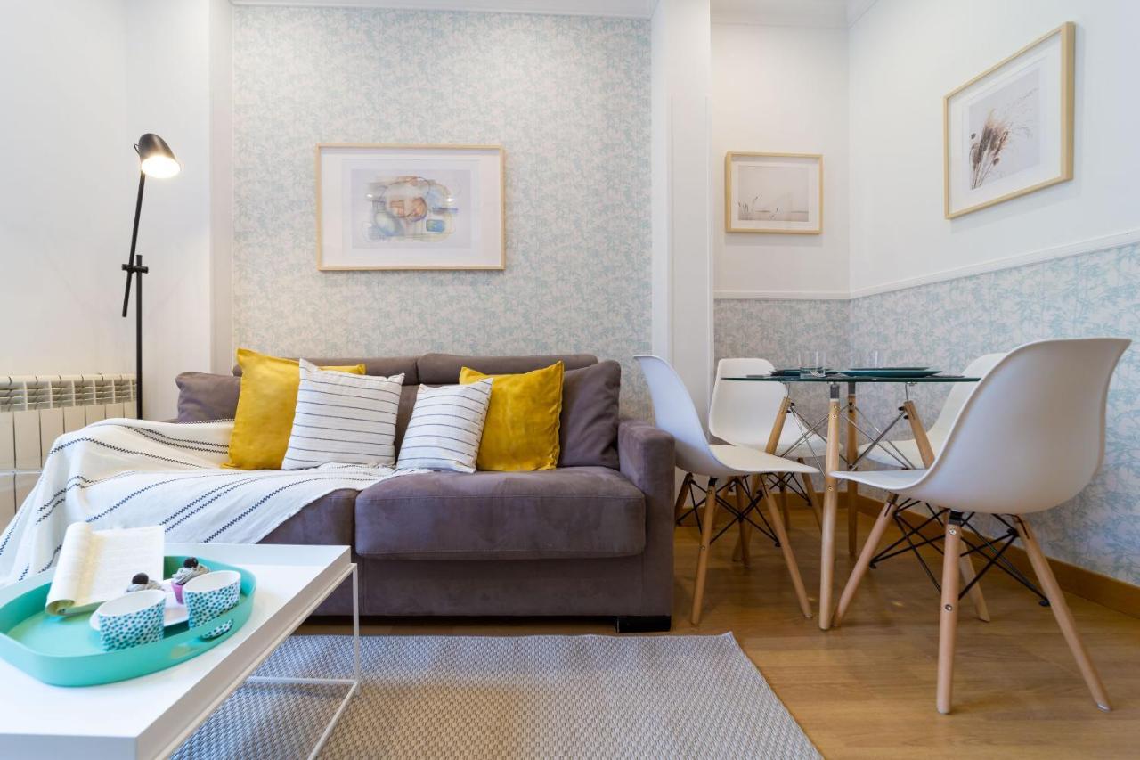Apartamentos Gran Via Madrid Luaran gambar